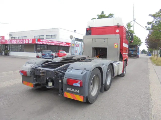 MAN TGX 33.480 6X4 Manual Gearbox Retarder - Cabeza tractora: foto 4 MAN TGX 33.480 6X4 Manual Gearbox Retarder - Cabeza tractora: foto 4