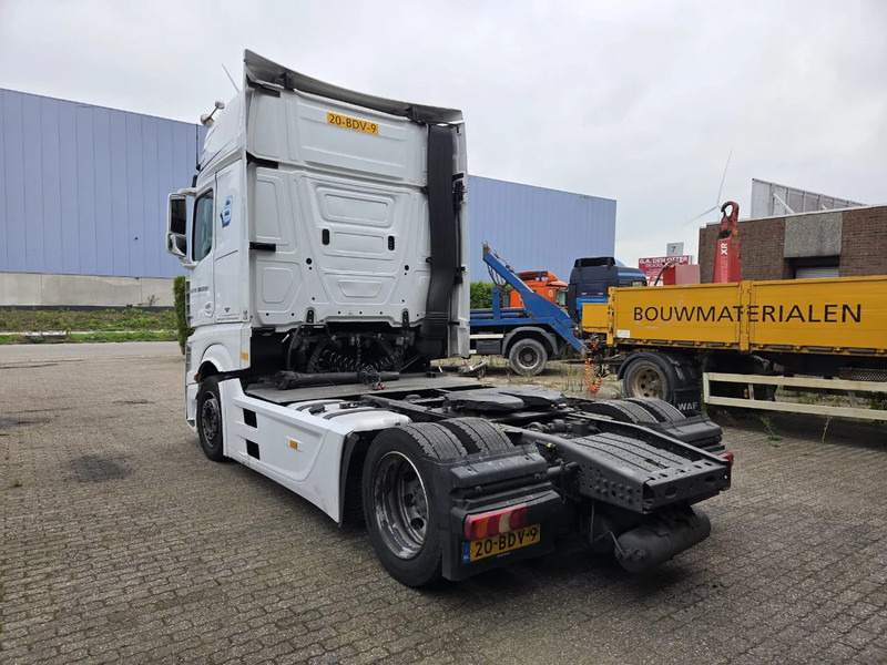 Mercedes-Benz Actros 1842 LS CABINE SCHADE NL TRUCK - Cabeza tractora: foto 4 Mercedes-Benz Actros 1842 LS CABINE SCHADE NL TRUCK - Cabeza tractora: foto 4