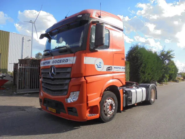 Mercedes-Benz Actros 1842 LS ENGINE NOT OK - Cabeza tractora: foto 1 Mercedes-Benz Actros 1842 LS ENGINE NOT OK - Cabeza tractora: foto 1