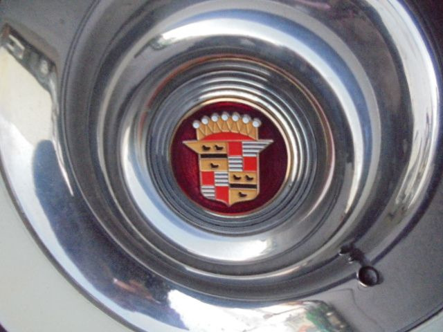 Sedan Cadillac Fleetwood sedan: foto 11