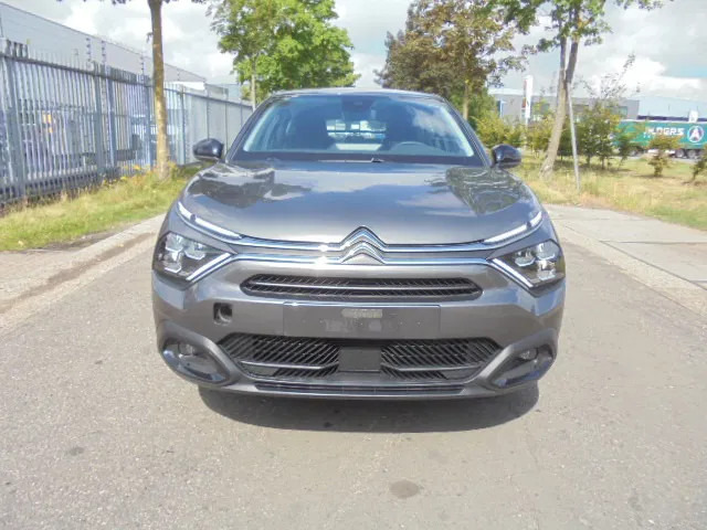 Citroën C4 1.2 TURBO NEW TAX FREE - Hatchback: foto 2 Citroën C4 1.2 TURBO NEW TAX FREE - Hatchback: foto 2