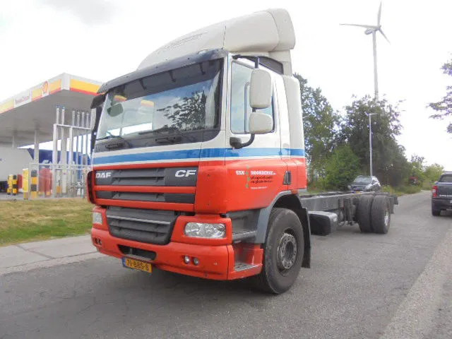 DAF CF 250 NL TRUCK - Camión chasis: foto 1 DAF CF 250 NL TRUCK - Camión chasis: foto 1