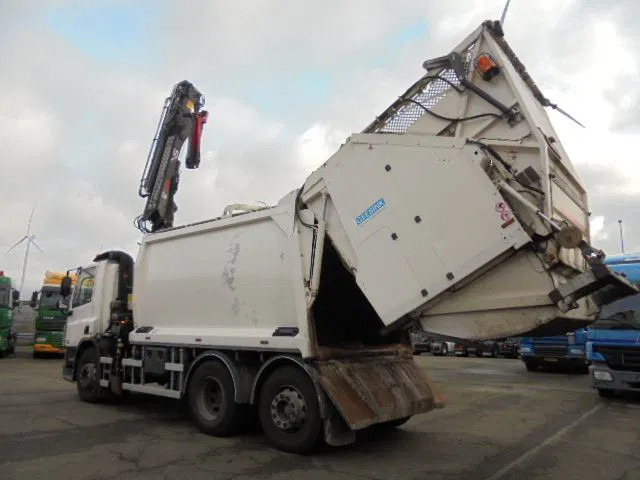 DAF CF 75.250 FAN EEV - Camión de basura: foto 4 DAF CF 75.250 FAN EEV - Camión de basura: foto 4