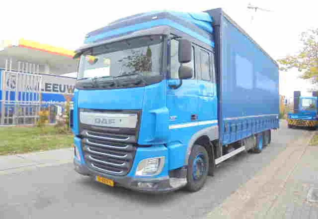 DAF XF 410 6X2 NL TRUCK TUV 03-26 - Camión lona: foto 1 DAF XF 410 6X2 NL TRUCK TUV 03-26 - Camión lona: foto 1