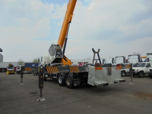 Leasing de Hino 700 6X4 2IN STOCK Hino 700 6X4 2IN STOCK: foto 7