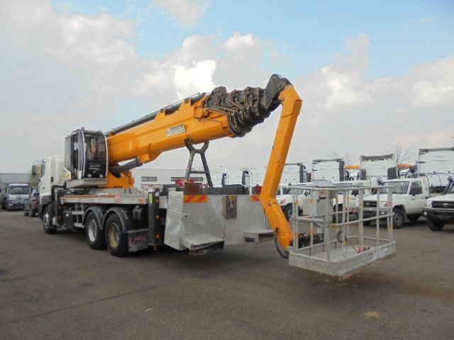 Leasing de Hino 700 6X4 2IN STOCK Hino 700 6X4 2IN STOCK: foto 15