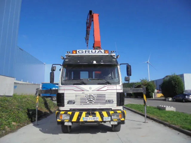 Mercedes-Benz 2435 S/6X2/4 + ROBSON DRIVE - Grua de remolque autos: foto 3 Mercedes-Benz 2435 S/6X2/4 + ROBSON DRIVE - Grua de remolque autos: foto 3