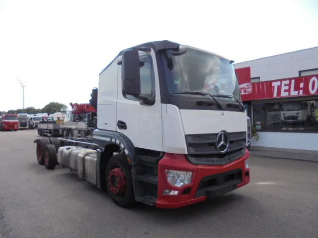 Mercedes-Benz ACTROS 2340 6X2 - Camión portavehículos: foto 3 Mercedes-Benz ACTROS 2340 6X2 - Camión portavehículos: foto 3
