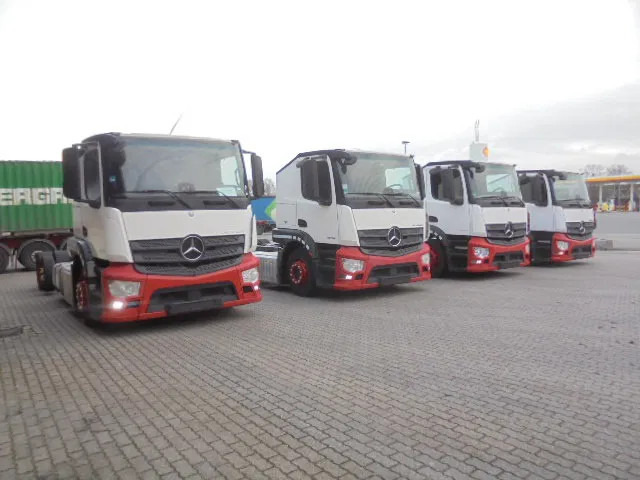 Mercedes-Benz ACTROS 2340 LL 6X2 KASSBOHRER - Camión portavehículos: foto 3 Mercedes-Benz ACTROS 2340 LL 6X2 KASSBOHRER - Camión portavehículos: foto 3