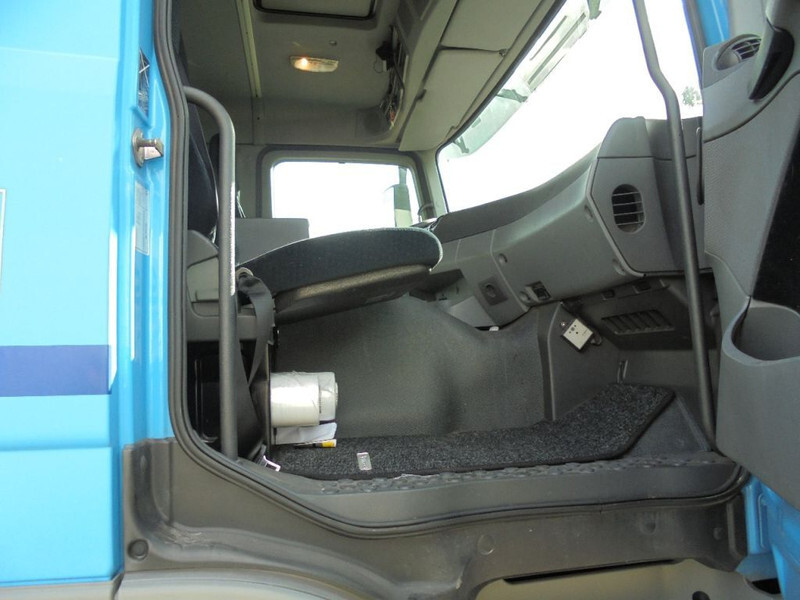 Camión caja cerrada Mercedes-Benz Actros 1841 ACTROS 1841 L: foto 17 Camión caja cerrada Mercedes-Benz Actros 1841 ACTROS 1841 L: foto 17