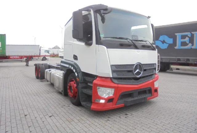 Mercedes-Benz Actros 2340 LL 6X2 - Camión portavehículos: foto 3 Mercedes-Benz Actros 2340 LL 6X2 - Camión portavehículos: foto 3