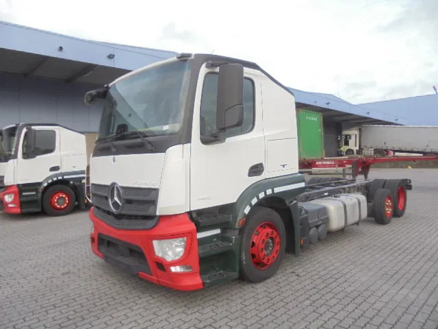 Mercedes-Benz Actros 2340 LL 6X2 - Camión portavehículos: foto 1 Mercedes-Benz Actros 2340 LL 6X2 - Camión portavehículos: foto 1