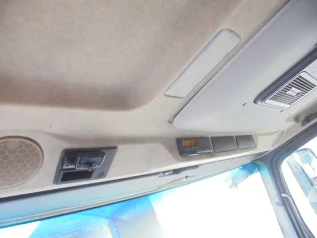 Camión portavehículos Mercedes-Benz Actros 2340 LL 6X2: foto 13 Camión portavehículos Mercedes-Benz Actros 2340 LL 6X2: foto 13