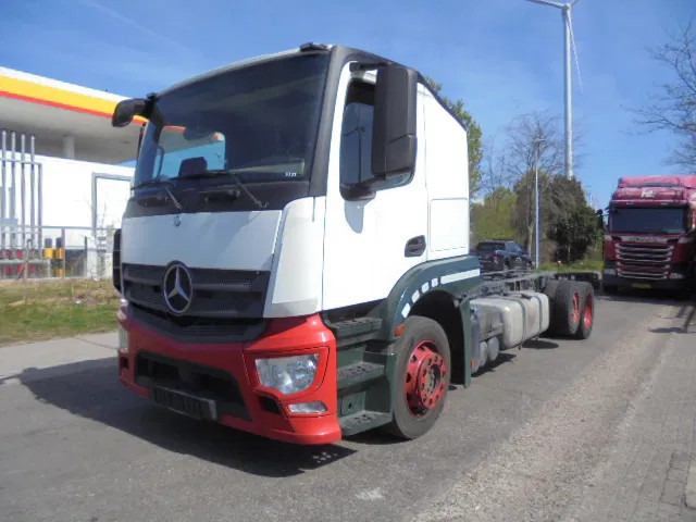 Mercedes-Benz Actros 2340 LL - Camión portavehículos: foto 1 Mercedes-Benz Actros 2340 LL - Camión portavehículos: foto 1