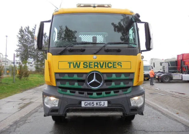 Mercedes-Benz Antos 1824 4X2 - Camión con equipo de cable: foto 2 Mercedes-Benz Antos 1824 4X2 - Camión con equipo de cable: foto 2