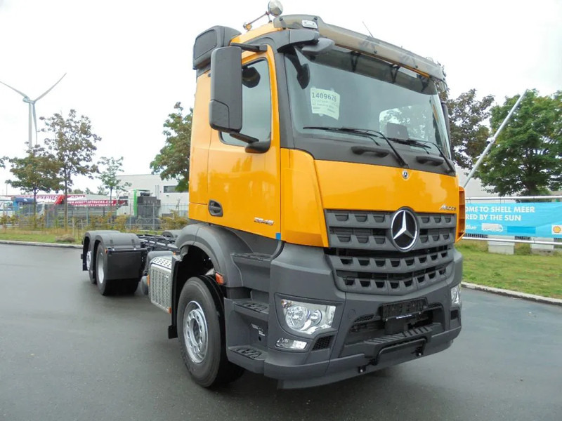 Mercedes-Benz Arocs AROCS 2848 6X2 MET FABRIEKS GARANTIE - Camión chasis: foto 2 Mercedes-Benz Arocs AROCS 2848 6X2 MET FABRIEKS GARANTIE - Camión chasis: foto 2