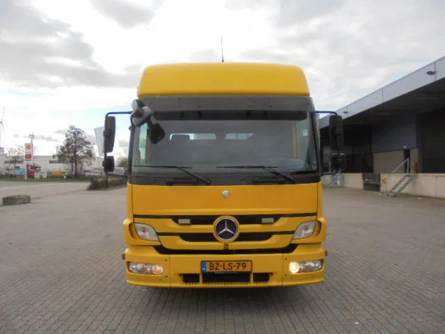 Mercedes-Benz Atego 1224 NL TRUCK - Grua de remolque autos: foto 2 Mercedes-Benz Atego 1224 NL TRUCK - Grua de remolque autos: foto 2