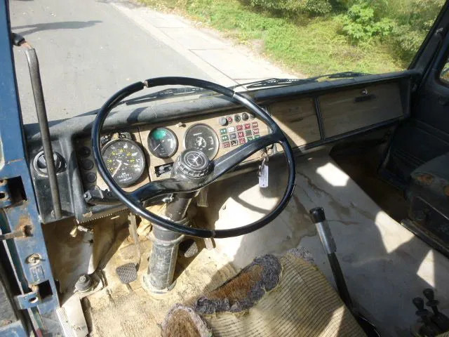 Mercedes-Benz LP LPK 2232 6X4 - Camión volquete: foto 4 Mercedes-Benz LP LPK 2232 6X4 - Camión volquete: foto 4