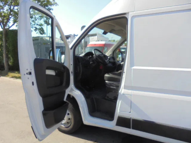 Furgón Opel Movano L3H2 2.2L BLUE HDI 140: foto 7