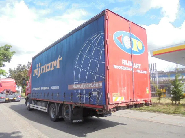 Scania R420 6X2 RETARDER - Camión caja cerrada: foto 3 Scania R420 6X2 RETARDER - Camión caja cerrada: foto 3
