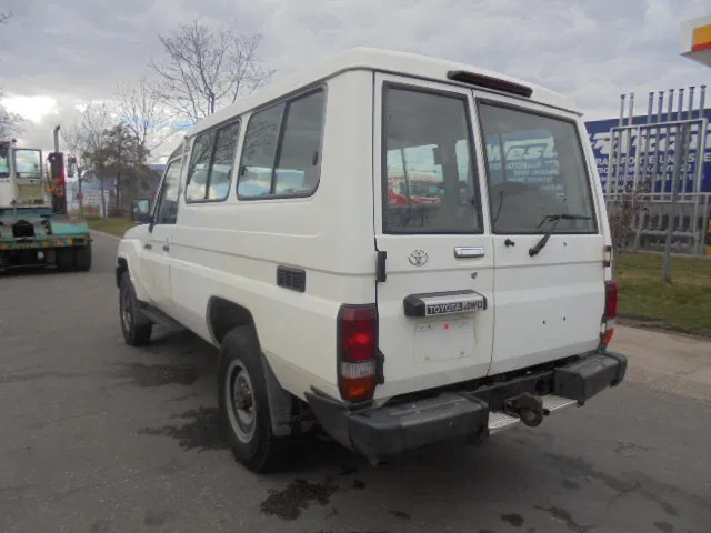 Coche Toyota Land Cruiser HZJ78L 4WD EXPORT OUT EU ONLY: foto 7