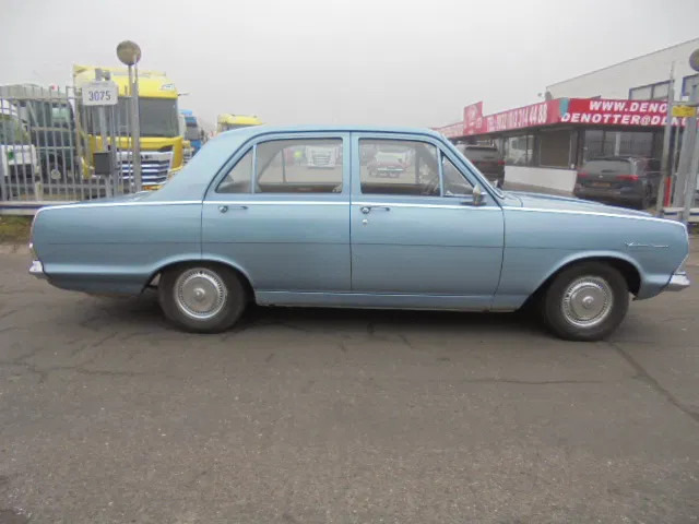 Vauxhall Victor 101 SUPER - Coche: foto 5 Vauxhall Victor 101 SUPER - Coche: foto 5
