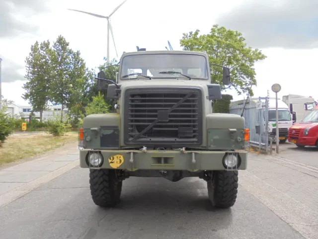 Volvo N 10 6X6 L + FASSI 3X IN STOCK - Camión caja abierta, Camión grúa: foto 2 Volvo N 10 6X6 L + FASSI 3X IN STOCK - Camión caja abierta, Camión grúa: foto 2