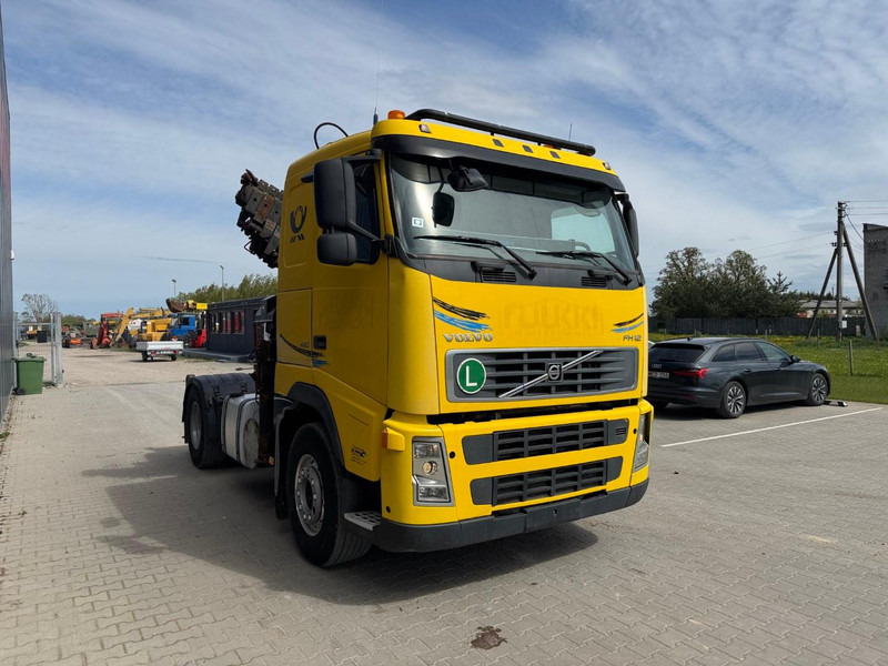 Volvo FH 12 +Hiab 220-5 + Remote control - Cabeza tractora: foto 3 Volvo FH 12 +Hiab 220-5 + Remote control - Cabeza tractora: foto 3