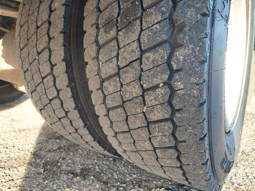 Camión lona DAF FA LF 45.220 E12 4x2 DAF FA LF 45.220 E12 4x2: foto 12