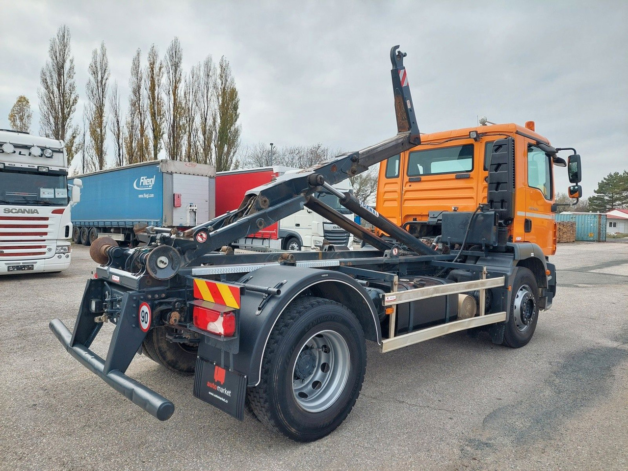 MAN TGM 18.290 4X2 BB - Camión multibasculante: foto 4 MAN TGM 18.290 4X2 BB - Camión multibasculante: foto 4