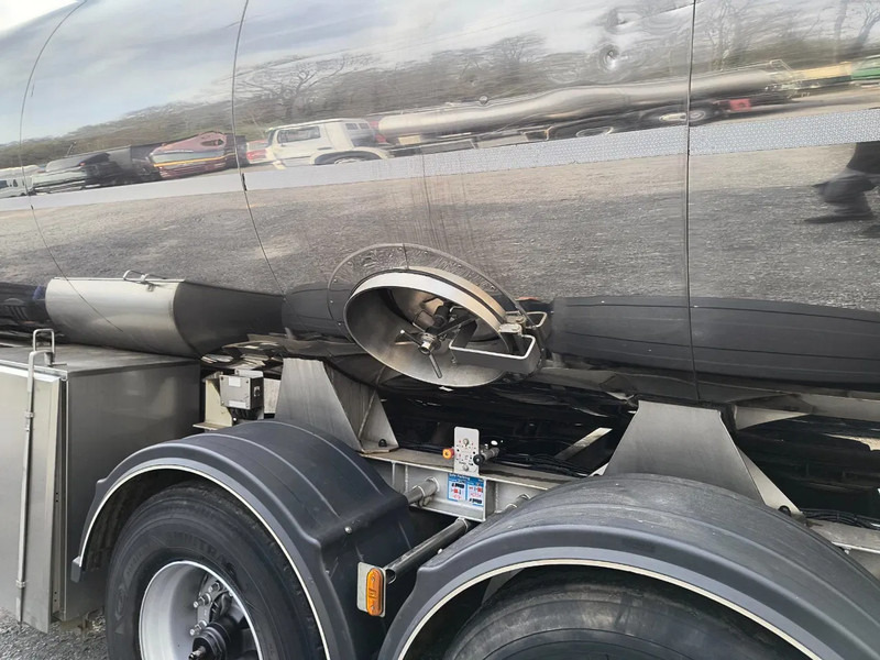 Leasing de ETA 29000L INSULATED INOX TANK - 1 COMP - PUMP ETA 29000L INSULATED INOX TANK - 1 COMP - PUMP: foto 19 Leasing de ETA 29000L INSULATED INOX TANK - 1 COMP - PUMP ETA 29000L INSULATED INOX TANK - 1 COMP - PUMP: foto 19