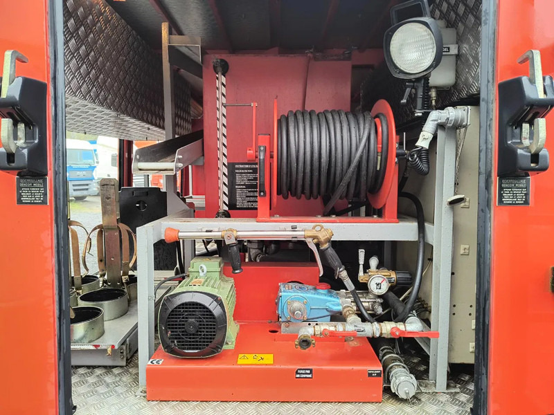 Leasing de Iveco Eurocargo 38 025 KM (!) - LIGHT TOWER - GENERATOR - 525L TANK Iveco Eurocargo 38 025 KM (!) - LIGHT TOWER - GENERATOR - 525L TANK: foto 17