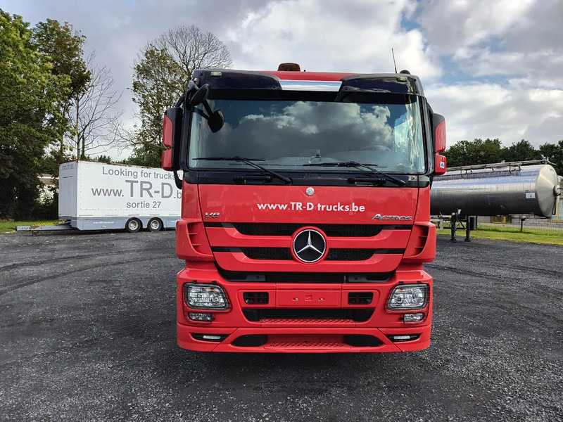Mercedes-Benz Actros 3360 V8 - CHASSIS (NO CRANE) - 6X4 - Camión chasis: foto 2 Mercedes-Benz Actros 3360 V8 - CHASSIS (NO CRANE) - 6X4 - Camión chasis: foto 2