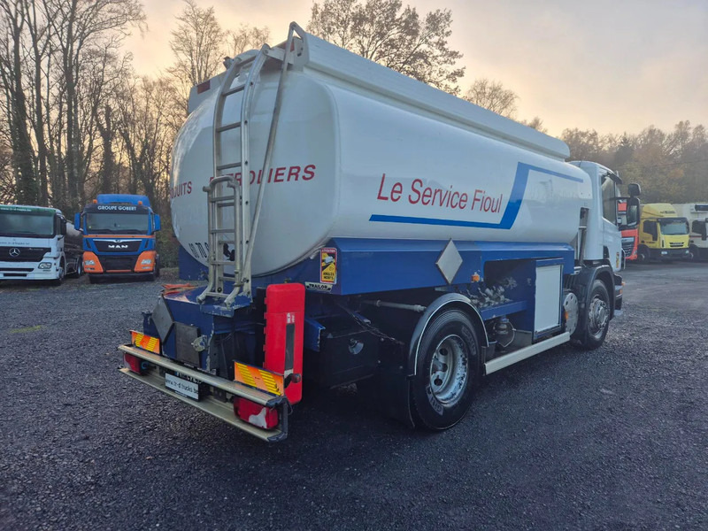 Scania P310 13500L CARBURANT / FUEL - 4 COMP - Camión cisterna: foto 5 Scania P310 13500L CARBURANT / FUEL - 4 COMP - Camión cisterna: foto 5