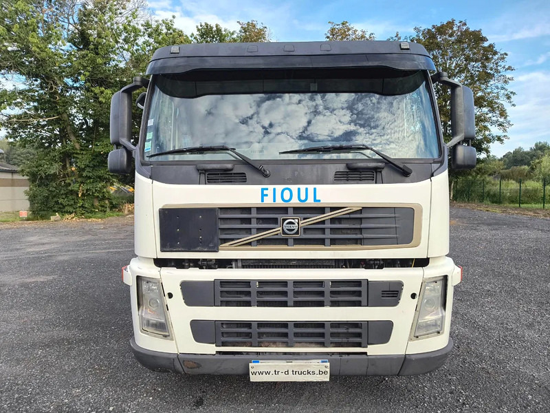 Volvo FM 440 13000L FUEL / CARBURANT - 4 COMP - Camión cisterna: foto 2 Volvo FM 440 13000L FUEL / CARBURANT - 4 COMP - Camión cisterna: foto 2