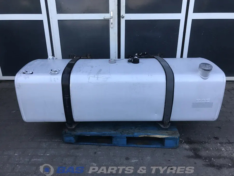 DAF Brandstoftank DAF 690 Liter 1945569 - Depósito de combustible para Camión: foto 1 DAF Brandstoftank DAF 690 Liter 1945569 - Depósito de combustible para Camión: foto 1