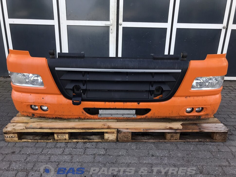 DAF CF (Meerdere types) - Parachoques para Camión: foto 1 DAF CF (Meerdere types) - Parachoques para Camión: foto 1