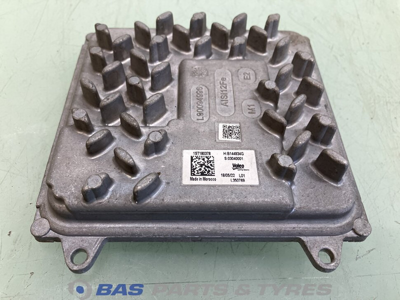 DAF  - Faro delantero para Camión: foto 1 DAF  - Faro delantero para Camión: foto 1