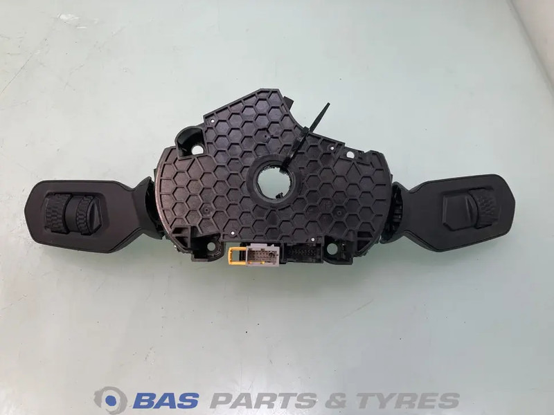 DAF Schakelaar Module DAF 2332192 - Salpicadero para Camión: foto 2 DAF Schakelaar Module DAF 2332192 - Salpicadero para Camión: foto 2