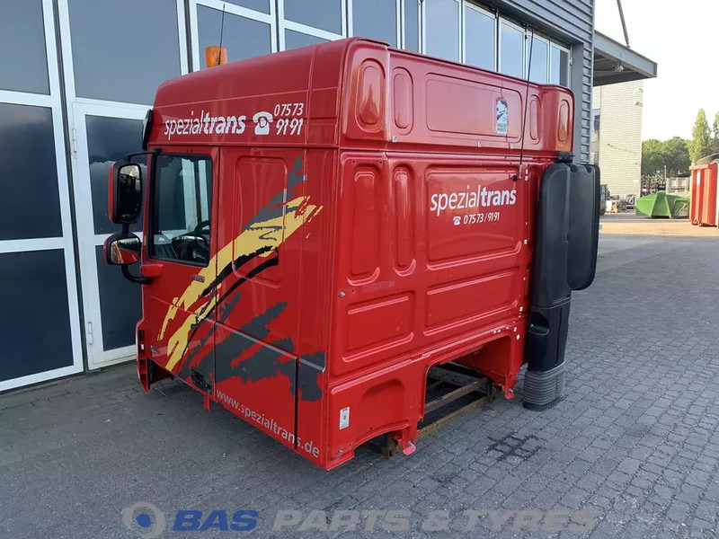 DAF XF106 DAF Space Cab L2H2 1811560 - Cabina e interior para Camión: foto 4 DAF XF106 DAF Space Cab L2H2 1811560 - Cabina e interior para Camión: foto 4