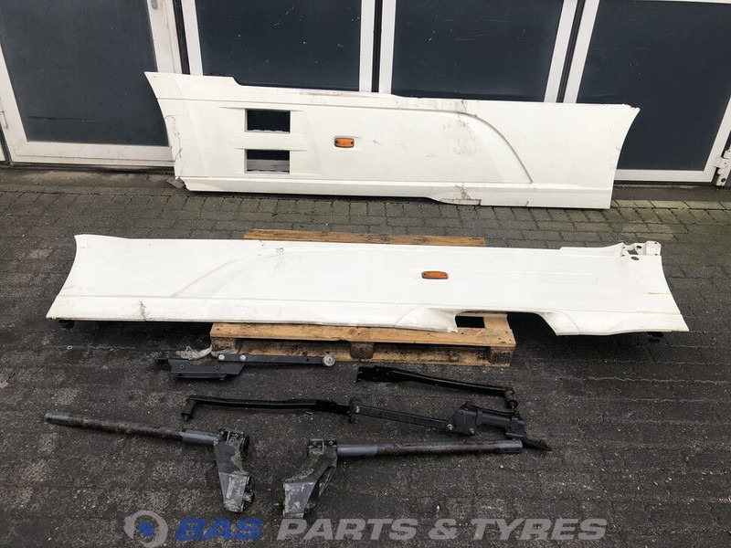 DAF XF106 Sideskirt Set DAF 1903109 - Carrocería y exterior para Camión: foto 1 DAF XF106 Sideskirt Set DAF 1903109 - Carrocería y exterior para Camión: foto 1