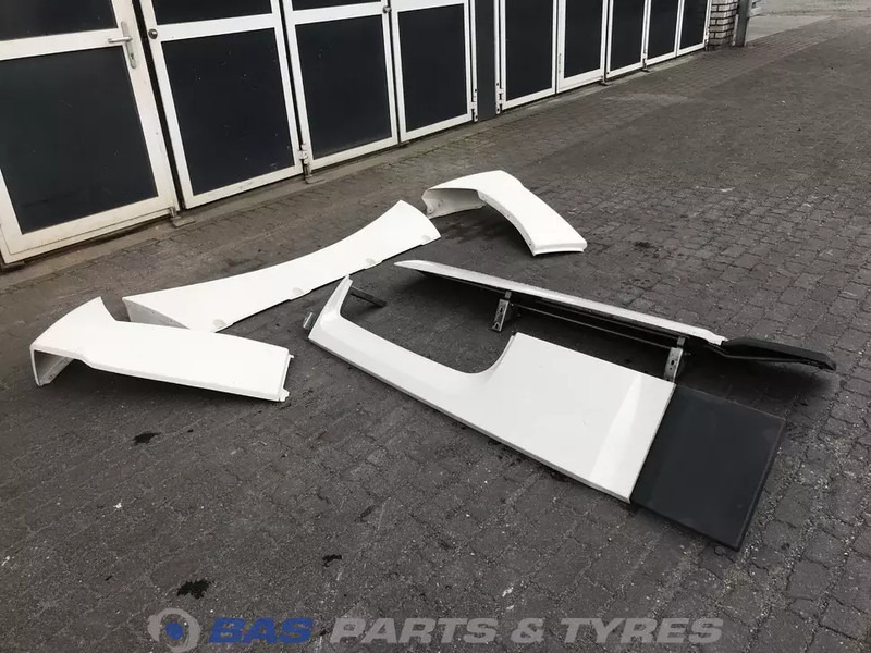 DAF XF106 Spoilerset DAF Super Space Cab L2H3 1671843 - Aerodinámica/ Spoiler para Camión: foto 3 DAF XF106 Spoilerset DAF Super Space Cab L2H3 1671843 - Aerodinámica/ Spoiler para Camión: foto 3