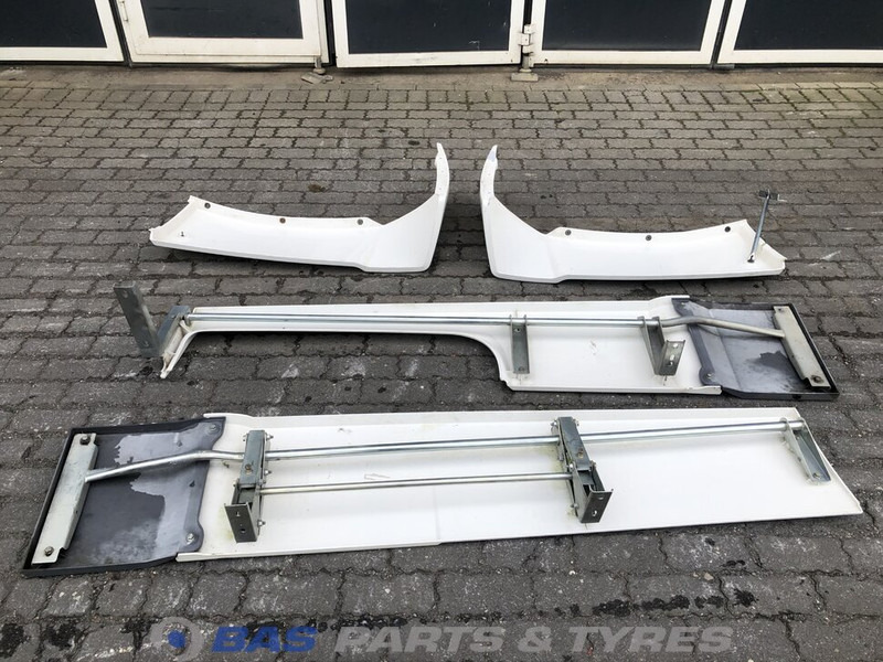 DAF XF106 Spoilerset DAF Super Space Cab L2H3 1671845 - Aerodinámica/ Spoiler para Camión: foto 4 DAF XF106 Spoilerset DAF Super Space Cab L2H3 1671845 - Aerodinámica/ Spoiler para Camión: foto 4