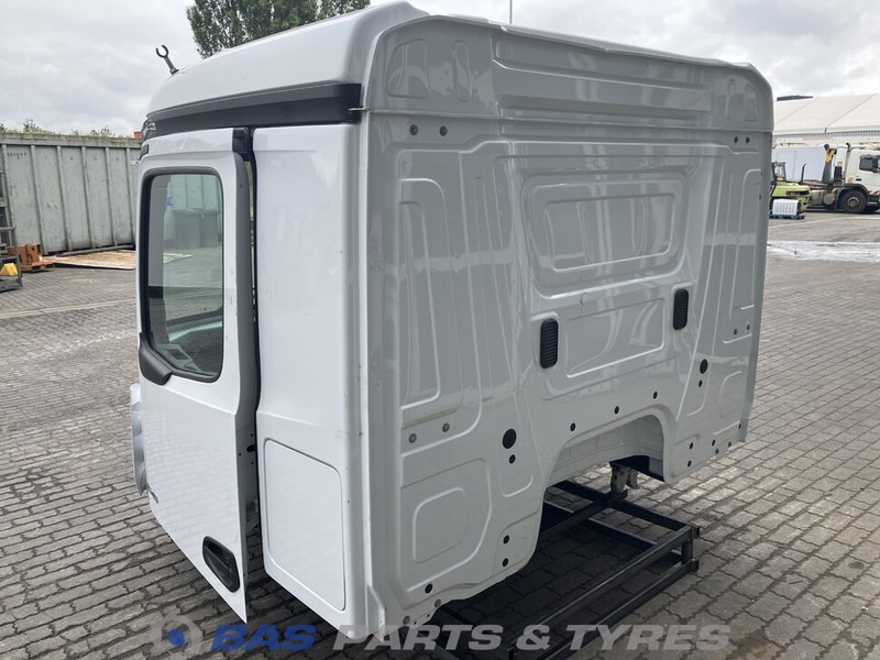 Mercedes-Benz Actros MP5 Mercedes ClassicSpace M-cab L1EH1 A 000 600 01 01 - Cabina e interior para Camión: foto 5 Mercedes-Benz Actros MP5 Mercedes ClassicSpace M-cab L1EH1 A 000 600 01 01 - Cabina e interior para Camión: foto 5