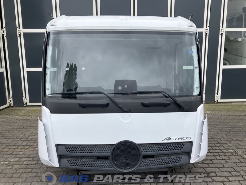 Mercedes-Benz Actros MP5 Mercedes ClassicSpace M-cab L1EH1 A 000 600 01 01 - Cabina e interior para Camión: foto 3 Mercedes-Benz Actros MP5 Mercedes ClassicSpace M-cab L1EH1 A 000 600 01 01 - Cabina e interior para Camión: foto 3