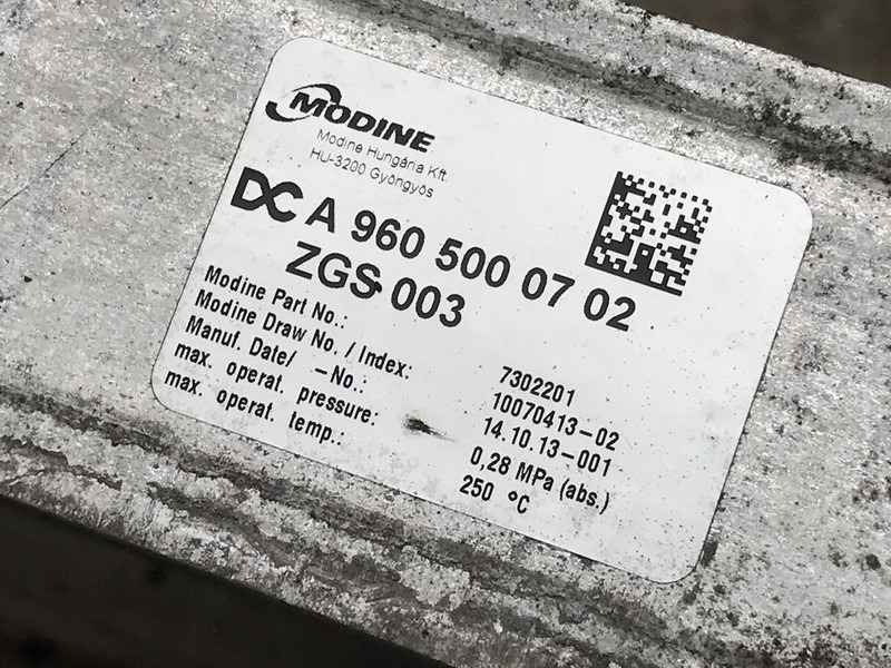 Mercedes-Benz Antos MP4 Intercooler Mercedes A 960 500 07 02 - Intercooler para Camión: foto 3 Mercedes-Benz Antos MP4 Intercooler Mercedes A 960 500 07 02 - Intercooler para Camión: foto 3