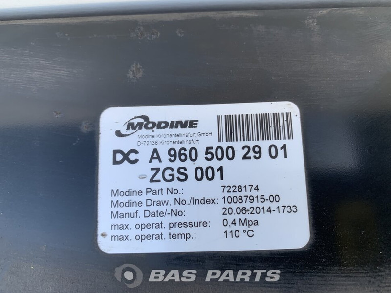 Mercedes-Benz Antos MP4 - Radiador para Camión: foto 3 Mercedes-Benz Antos MP4 - Radiador para Camión: foto 3
