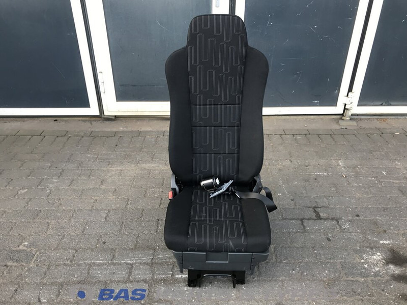 Mercedes-Benz Atego MP4 Bestuurdersstoel Mercedes A 967 910 13 01 - Asiento para Camión: foto 1 Mercedes-Benz Atego MP4 Bestuurdersstoel Mercedes A 967 910 13 01 - Asiento para Camión: foto 1