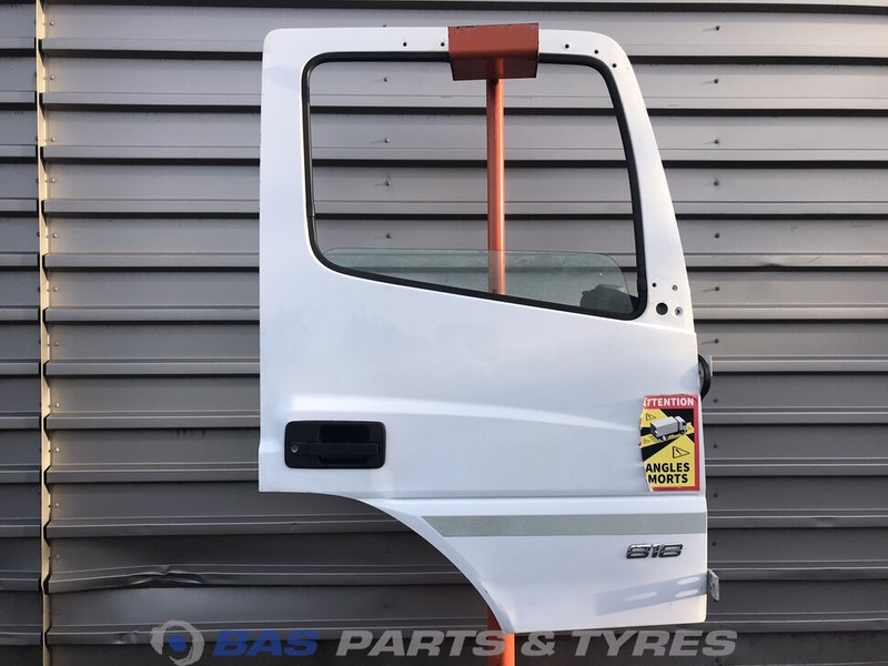 Mercedes-Benz Atego Portier Rechts Mercedes A 940 720 04 05 - Puerta y piezas para Camión: foto 1 Mercedes-Benz Atego Portier Rechts Mercedes A 940 720 04 05 - Puerta y piezas para Camión: foto 1