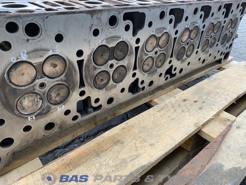 Mercedes-Benz Cilinderkop Mercedes OM471LA A 471 010 27 20 - Bloque de cilindros para Camión: foto 4 Mercedes-Benz Cilinderkop Mercedes OM471LA A 471 010 27 20 - Bloque de cilindros para Camión: foto 4